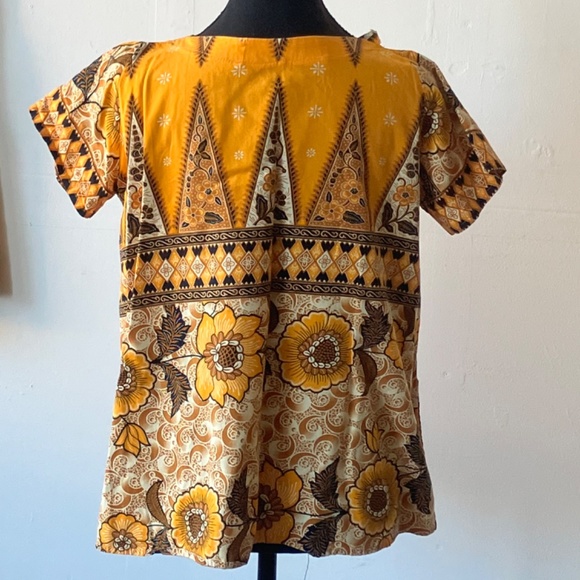 Yellow and Brown vintage 70s Short Set - Picture 4 of 14